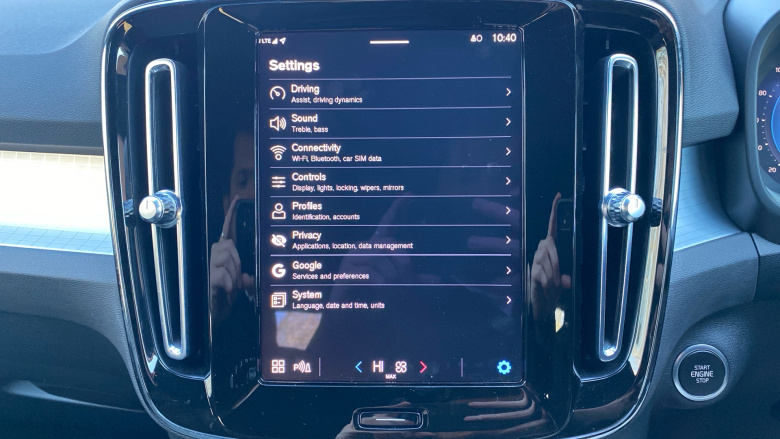 Volvo XC40 2.0 B3P Core 5dr Auto Petrol Estate